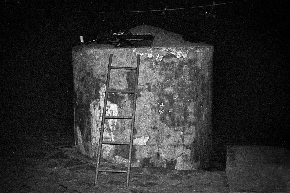 El Gigante - Ensayo fotográfico sobre la migración y casas abandonadas en Tlalpujahua, Michoacán | Gabriel Indra Camargo Indraxus