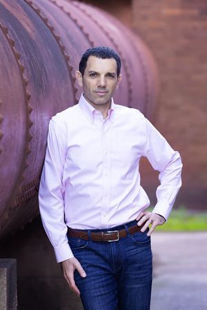 Meredith Rowlen is an award winning Photographer in Birmingham AL with over 20 years of photography experience. Professional Headshots.