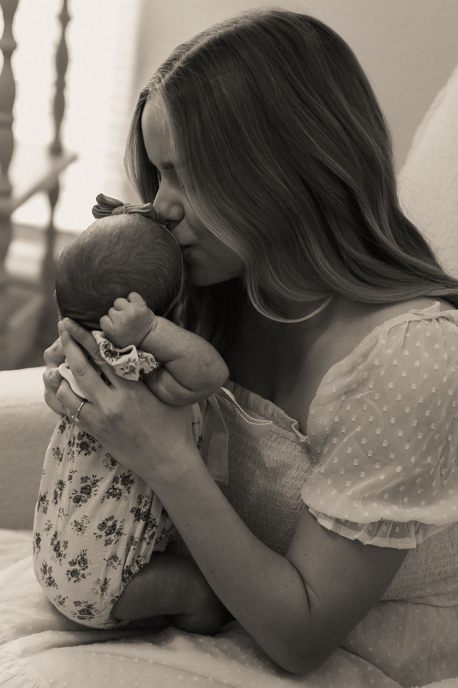 LIFESTLYE NEWBORN PHOTOSHOOT
