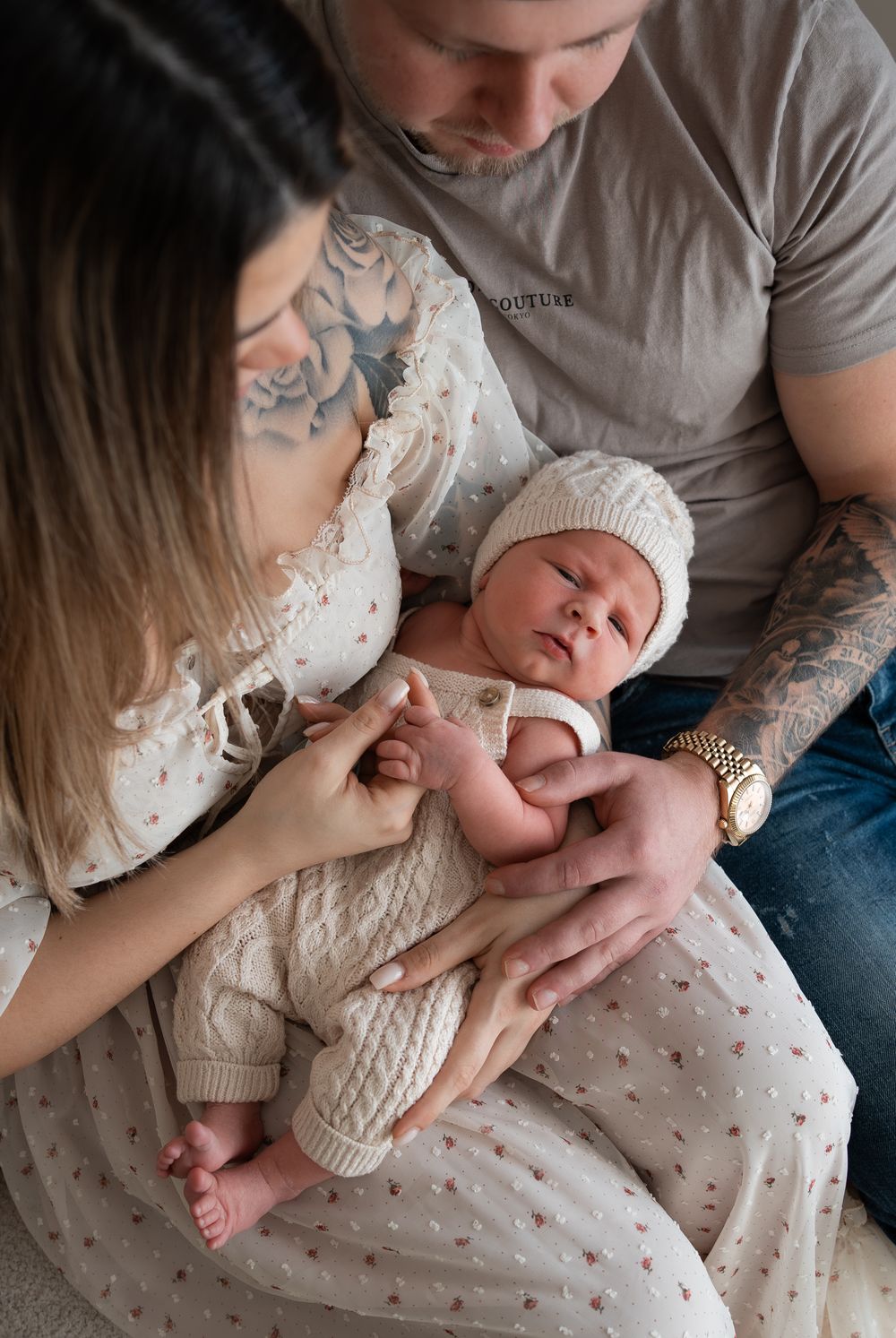 newbornshoot vastgelegd door een gespecialiseerde newbornfotograaf in Eindhoven, actief in heel Noord-Brabant voor tijdloze herinneringen.