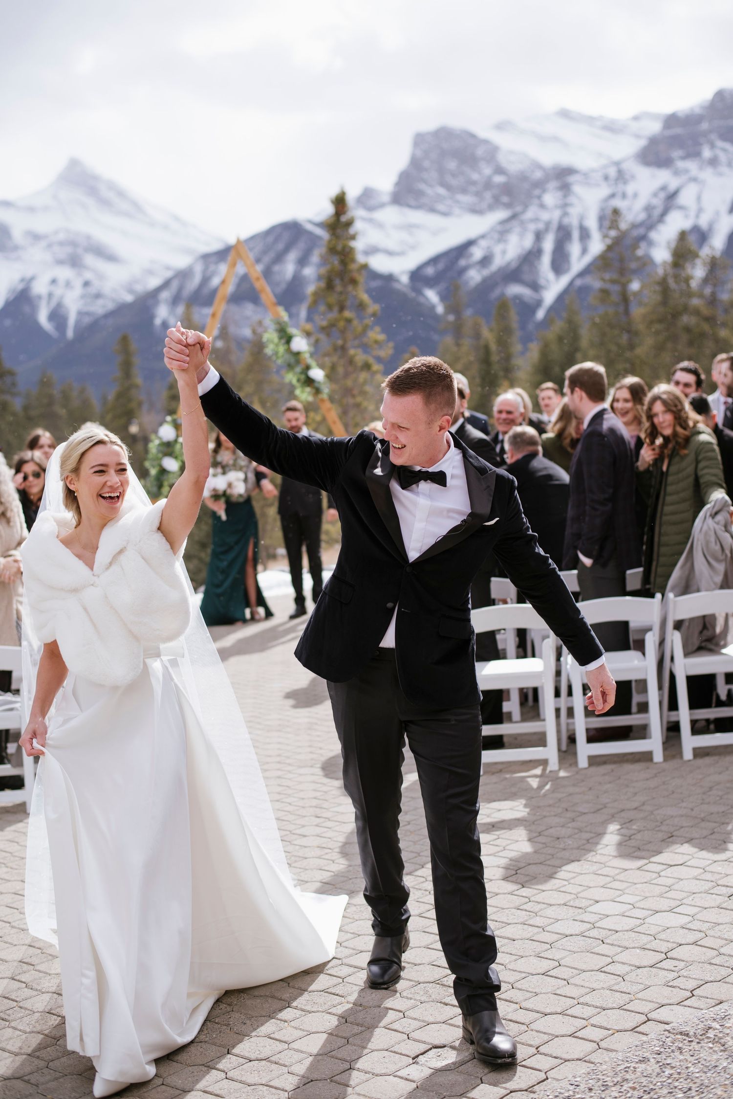 Silvertip Resort Canmore Wedding
Silvertip Resort Canmore Wedding Photographer