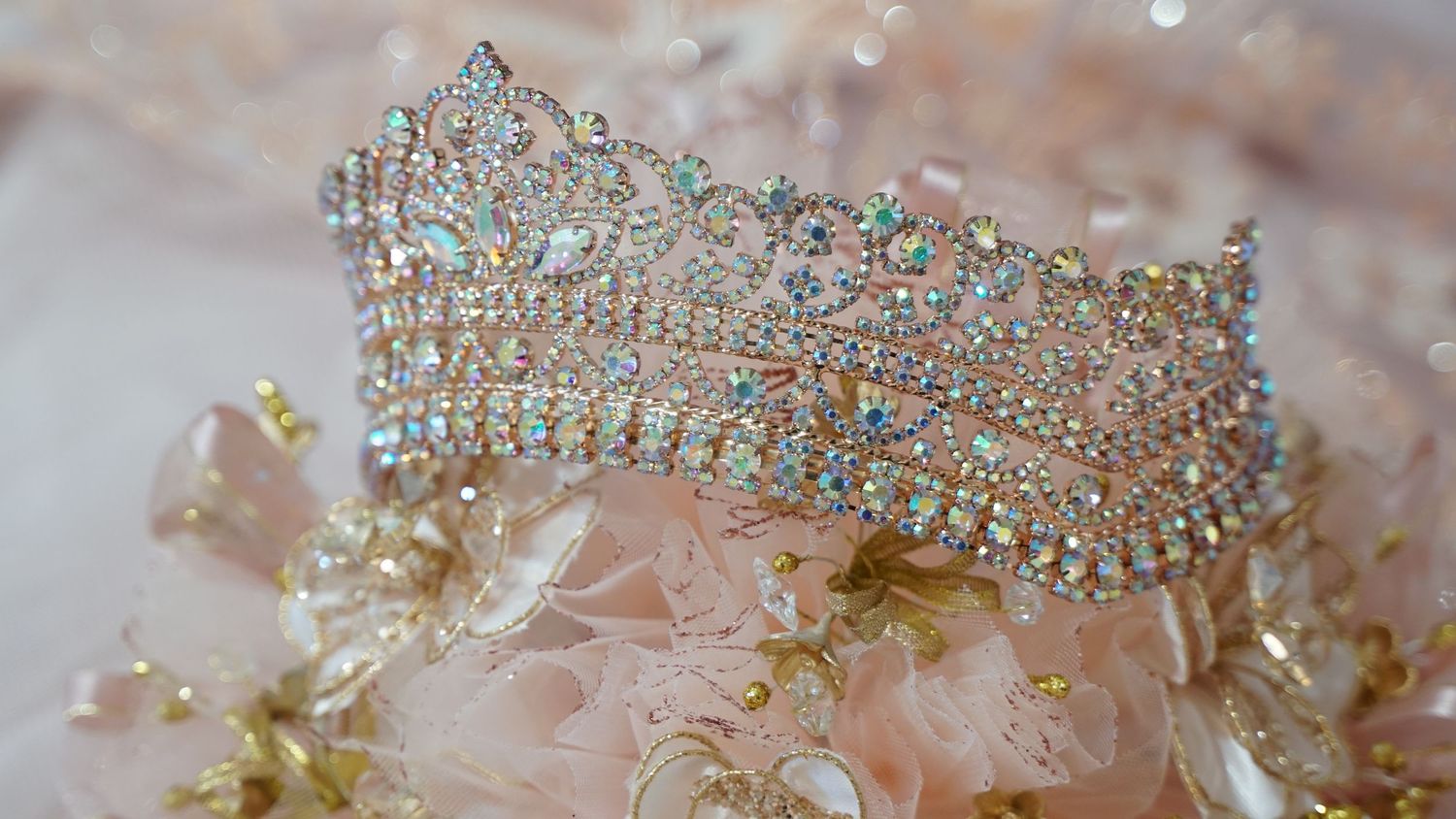 Quinceañera crown and tiara secured in hard case for Dallas Fort Worth photoshoot to protect meaningful details before portraits begin