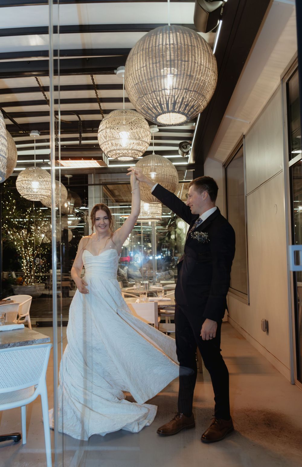 Maine is the perfect place for couples seeking an intimate elopement, offering secluded venues and gorgeous landscapes for your special day.