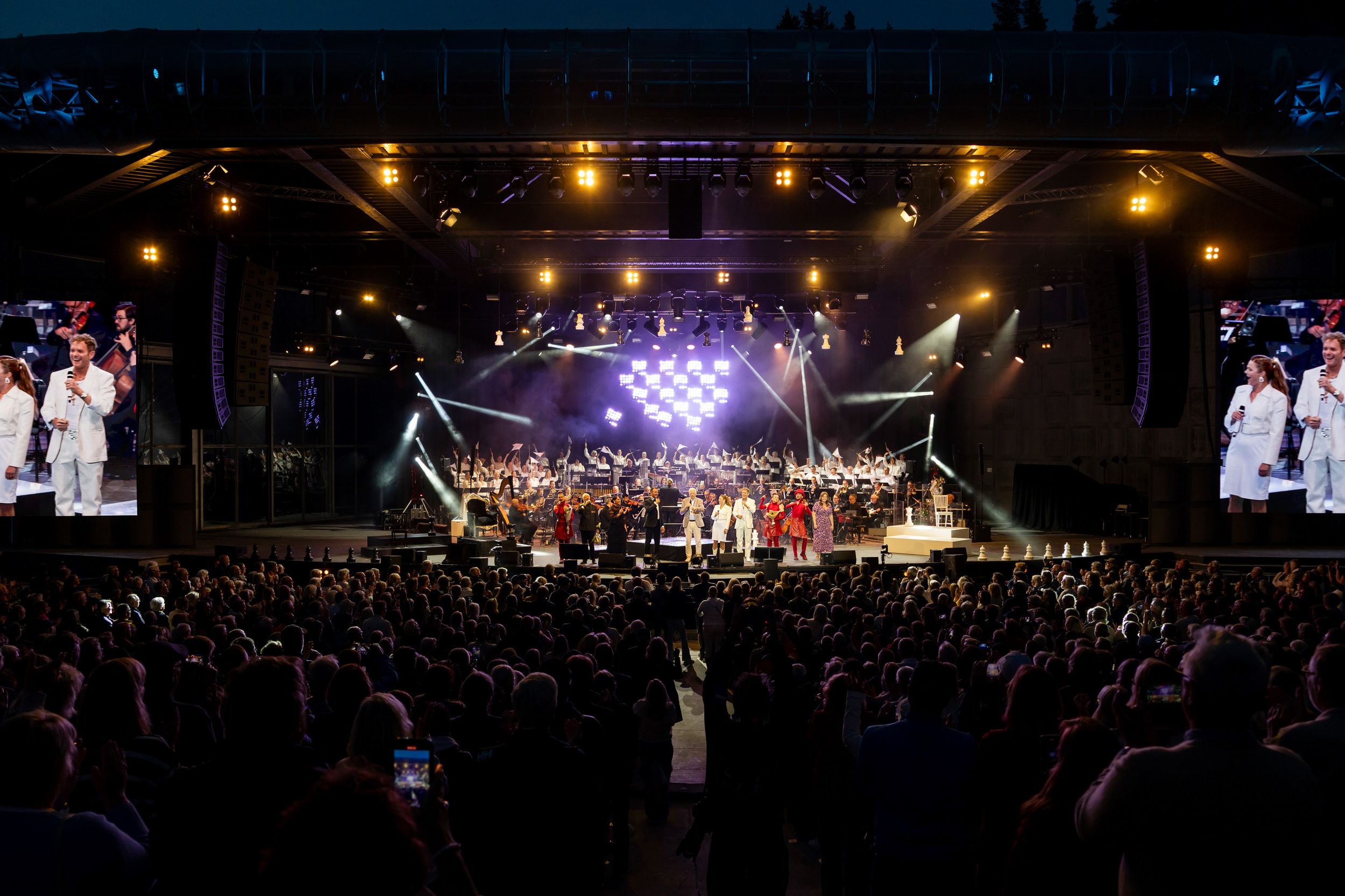 Chess in Concert på Dalhalla. Tocca Entertainment. Fotograf Rebecca Nordin. Vy över publiken.