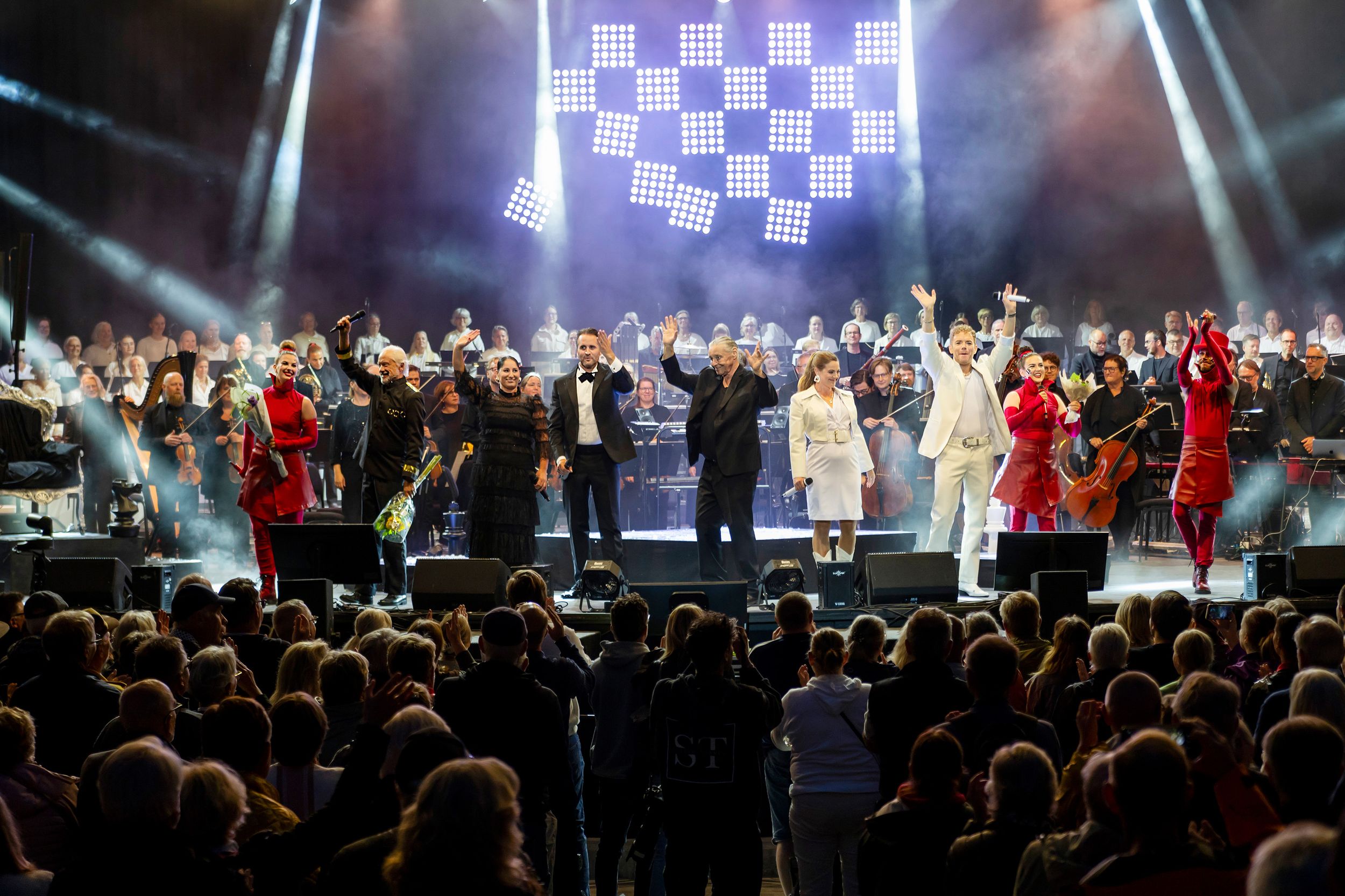 Chess in Concert på Dalhalla. Tocca Entertainment. Fotograf Rebecca Nordin. Applådtack.