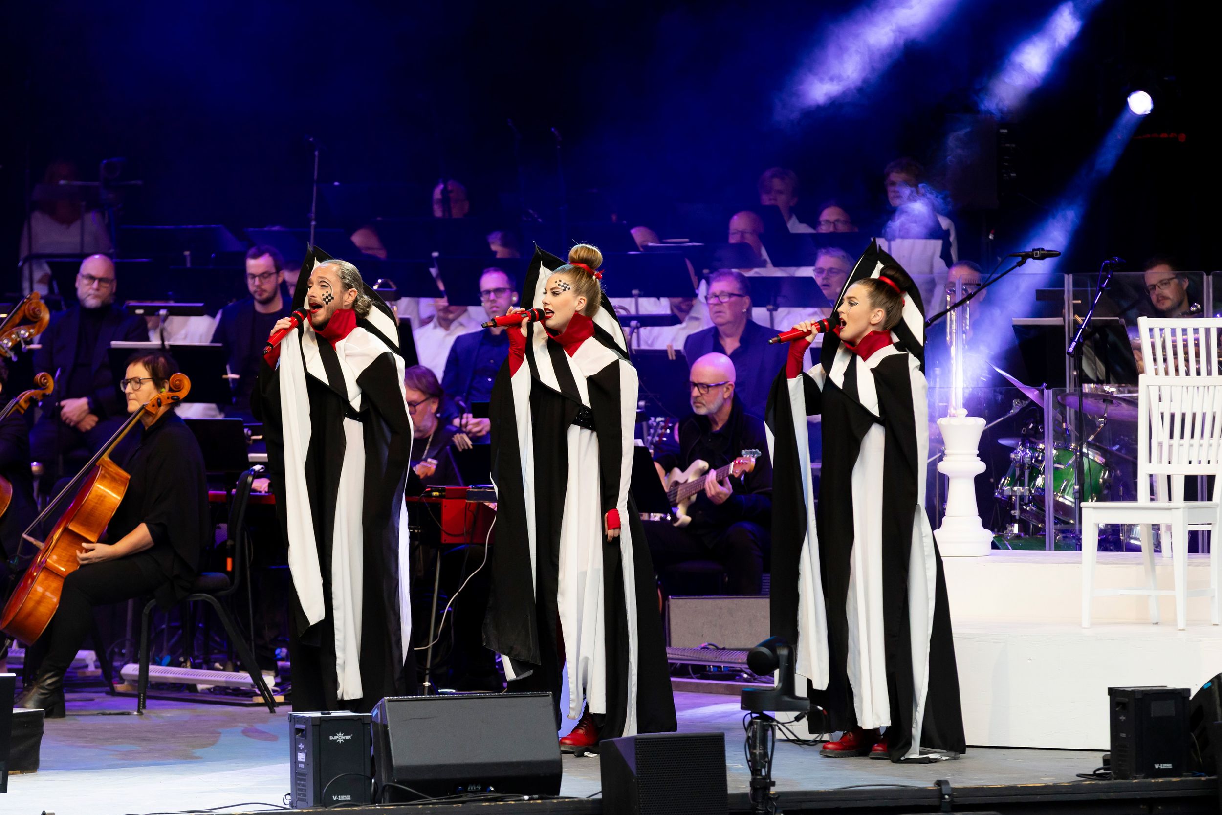 Chess in Concert på Dalhalla. Tocca Entertainment. Fotograf Rebecca Nordin. Kören.