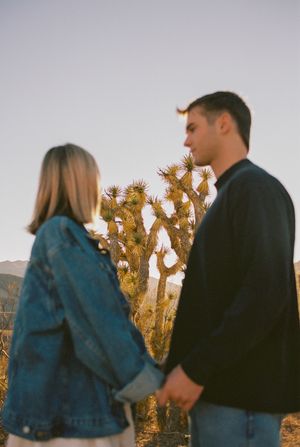 couples photoshoot, joshua tree photoshoot, film couples photos, couples desert photos