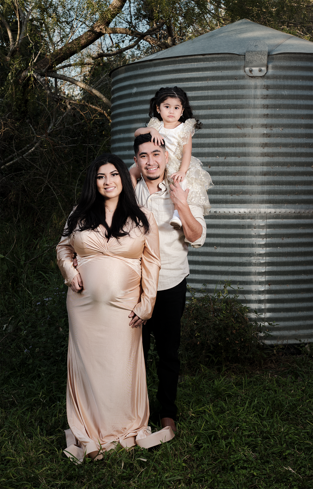 rgv south texas photography and videography. wedding, quinceanera senior graduate family portrait wedding photographer. Weslaco Mcallen