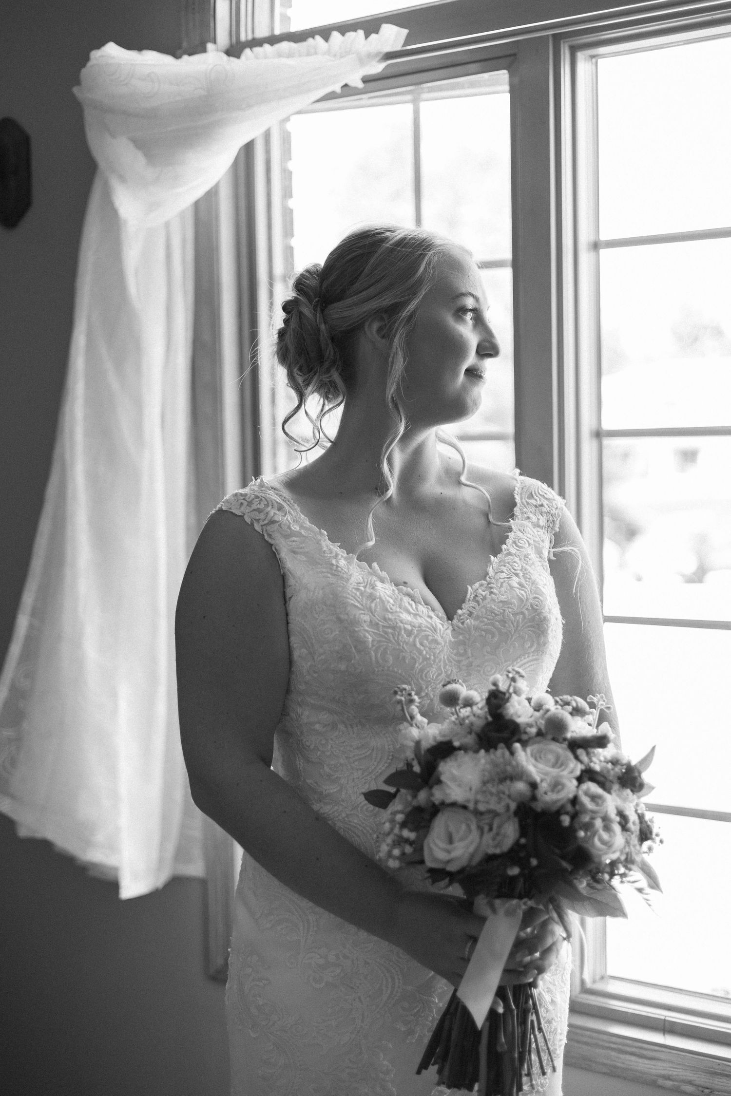 indoor bridal getting ready photos before ceremony in Frankfort, Illinois