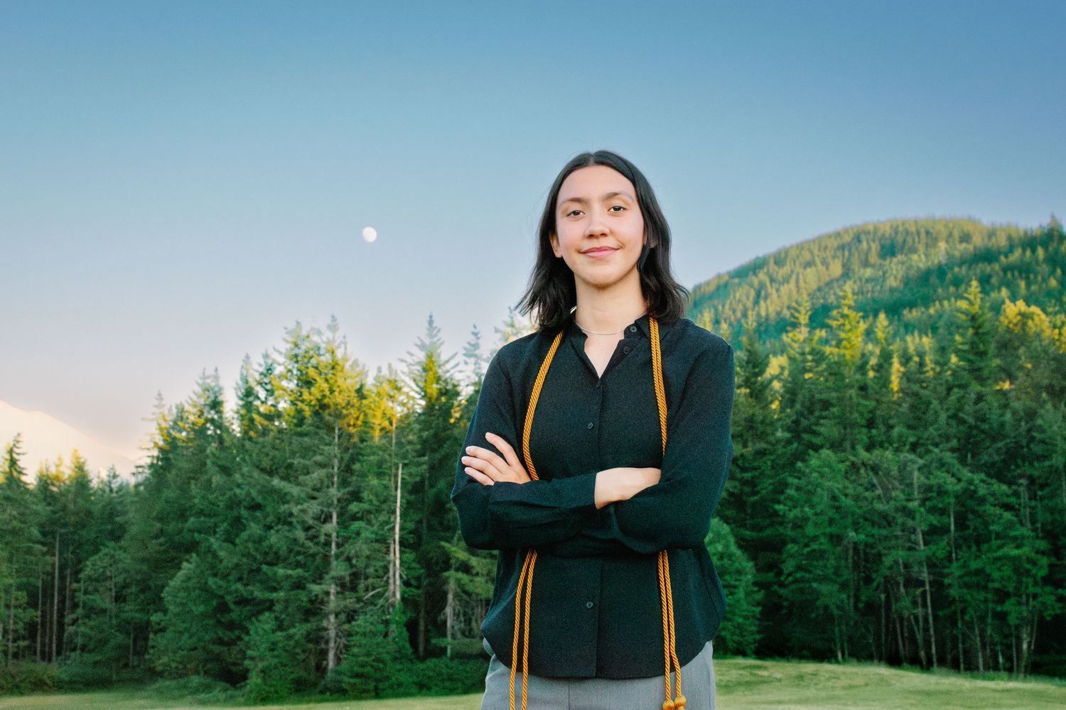 Seattle high school senior photography session at Snoqualmie Point Park.