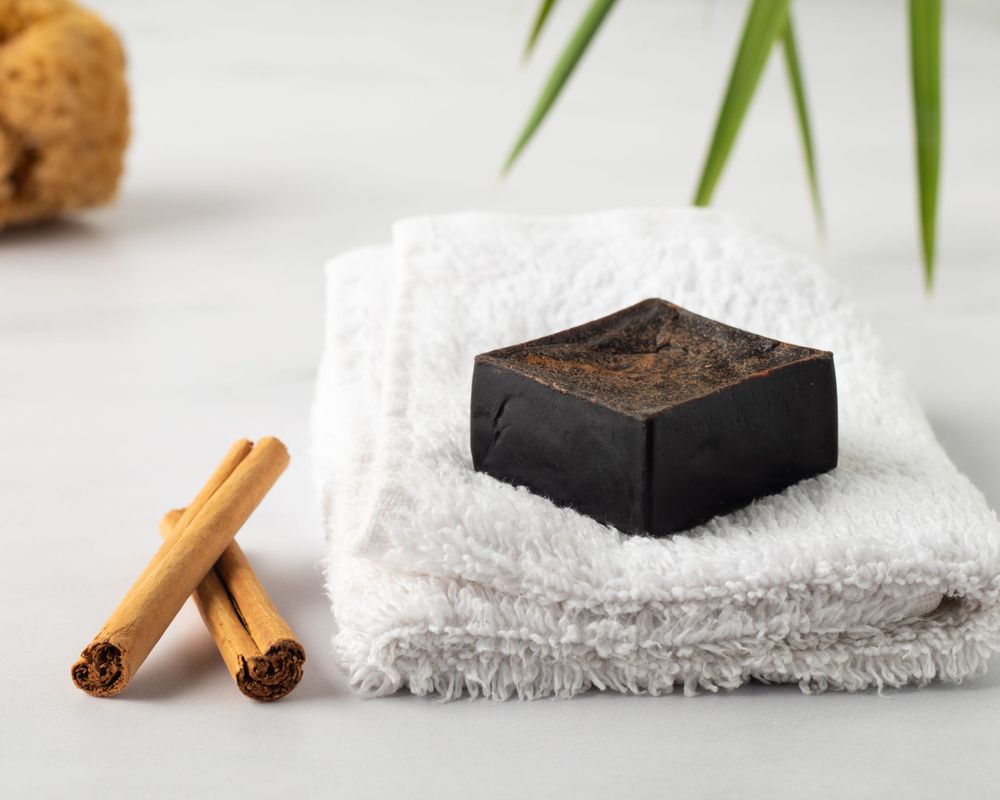 Jabón natural de café y canela Senda Verde Cosmética- Laura Ordoñez Fotografía