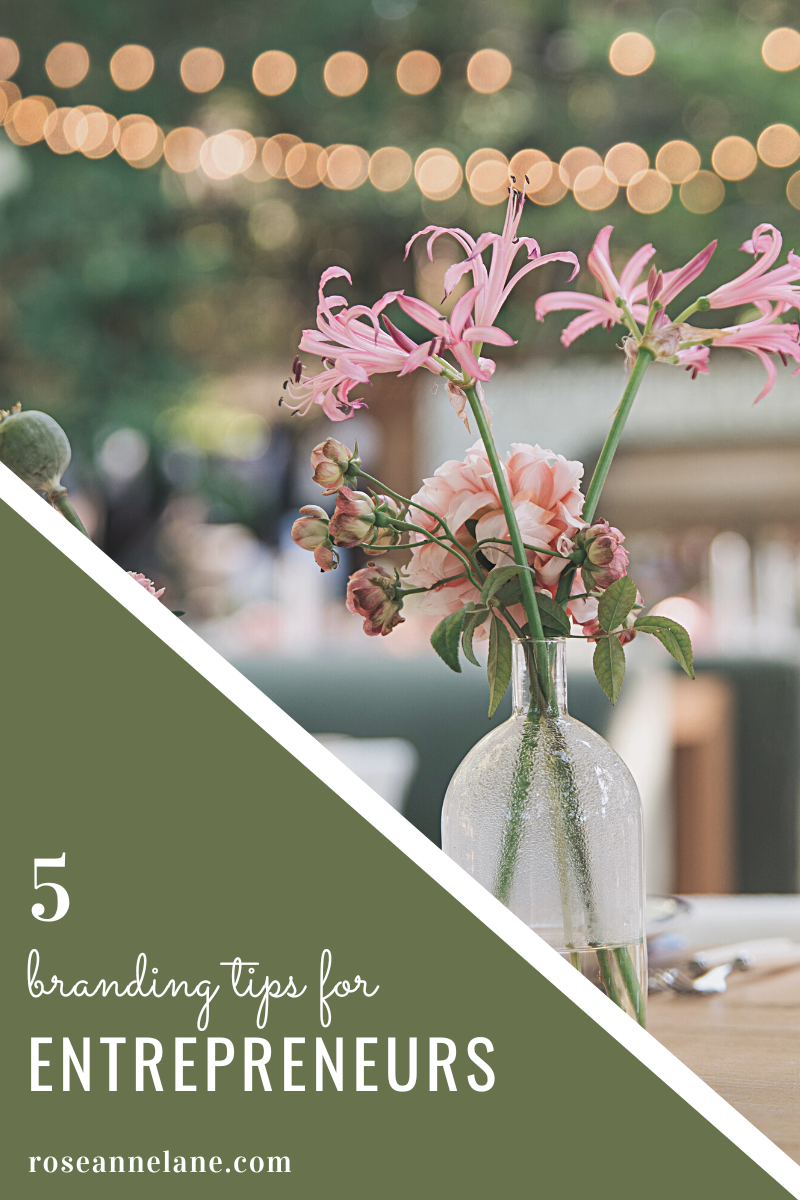 5 tips for entrepreneurs gra[phic for the heading of a blog post