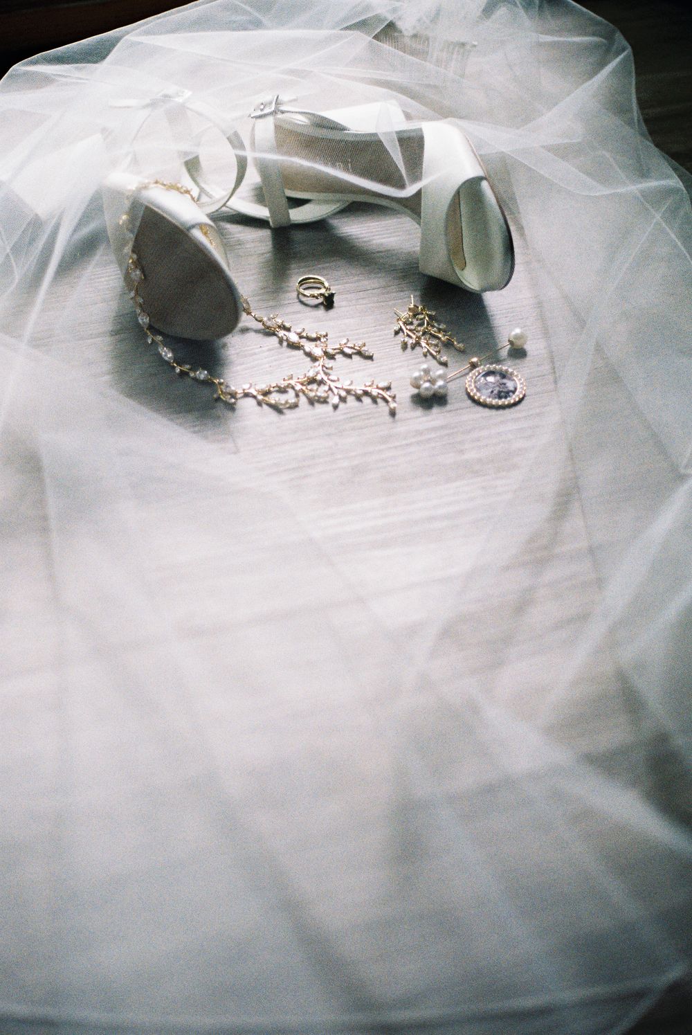 St. Louis wedding detail photos on film