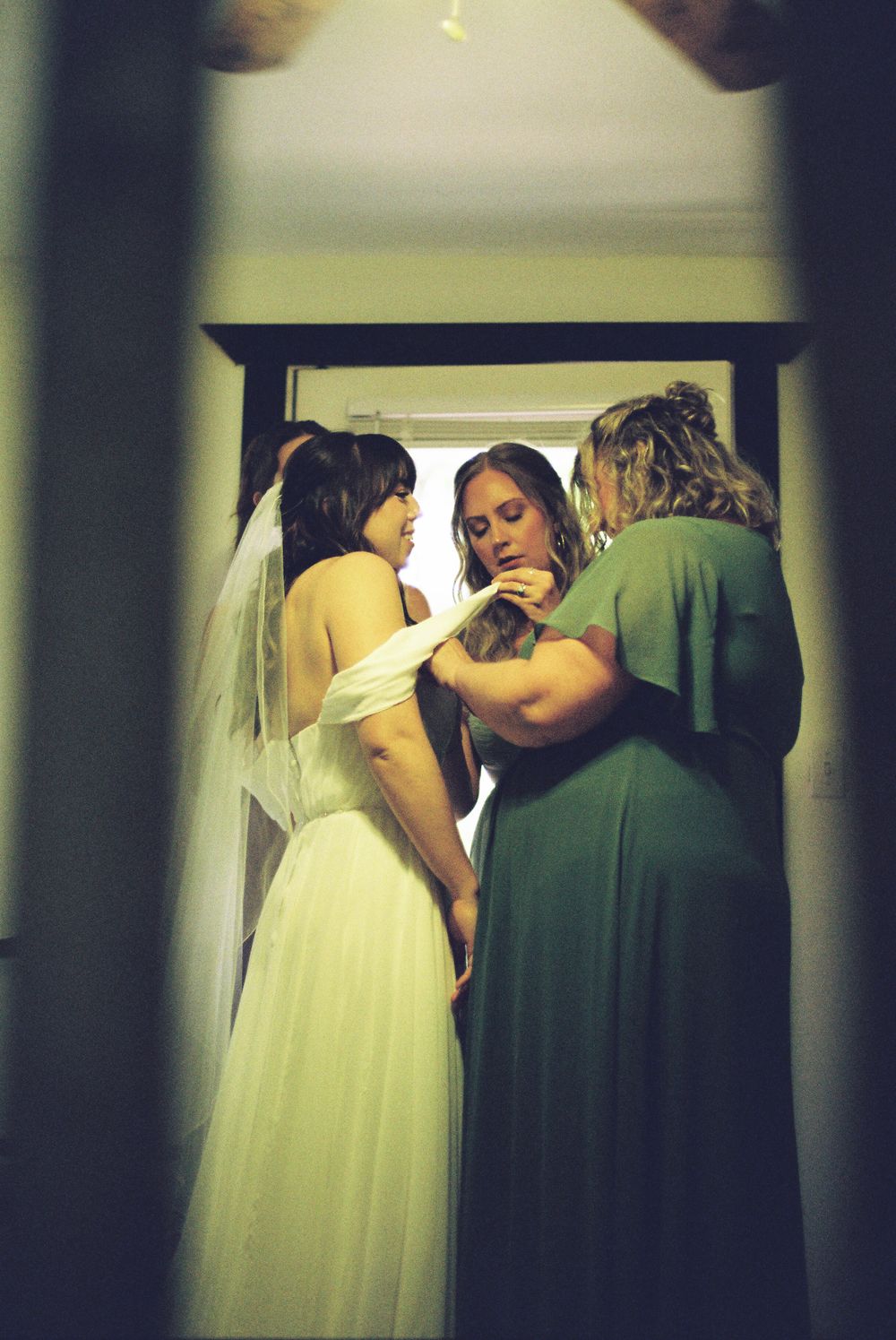 st. Louis wedding getting ready on film