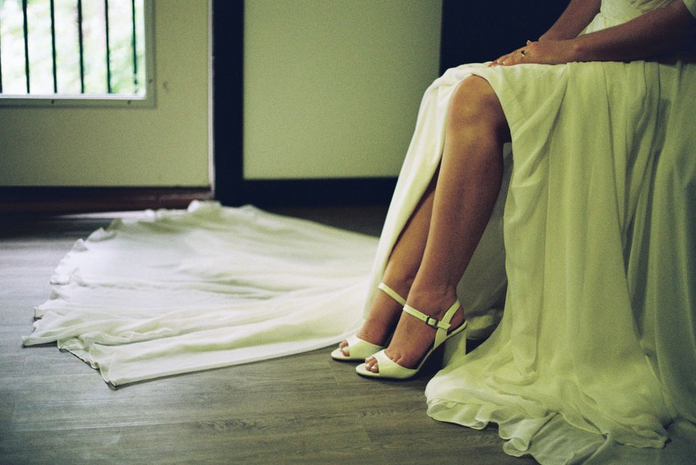 St. Louis bride getting ready on film