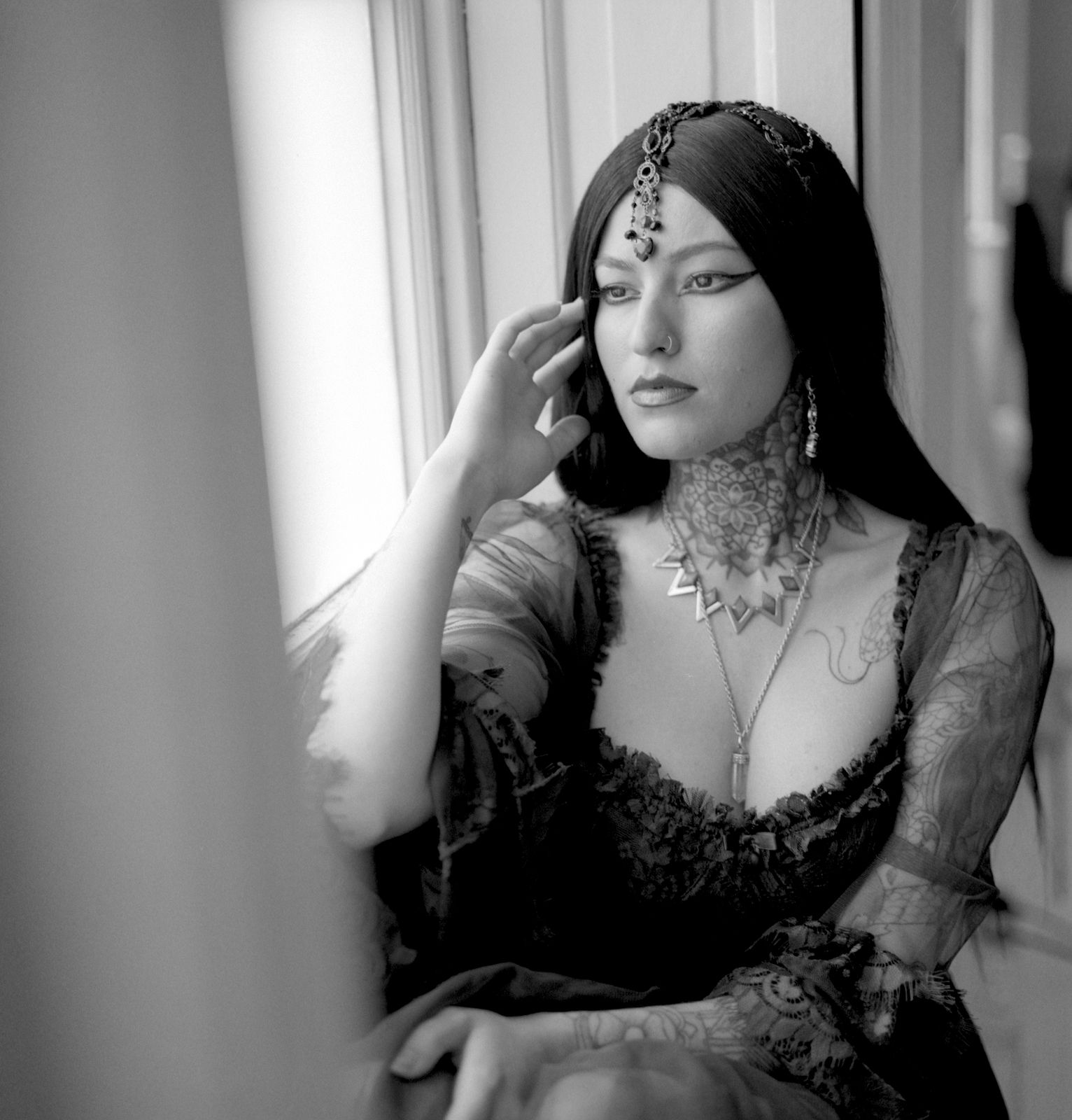 Anna Georgia(UK Model) photographed during Shoot 4 of Project Vampirique #projectvampirique with necklace and earings by Heather Shaw