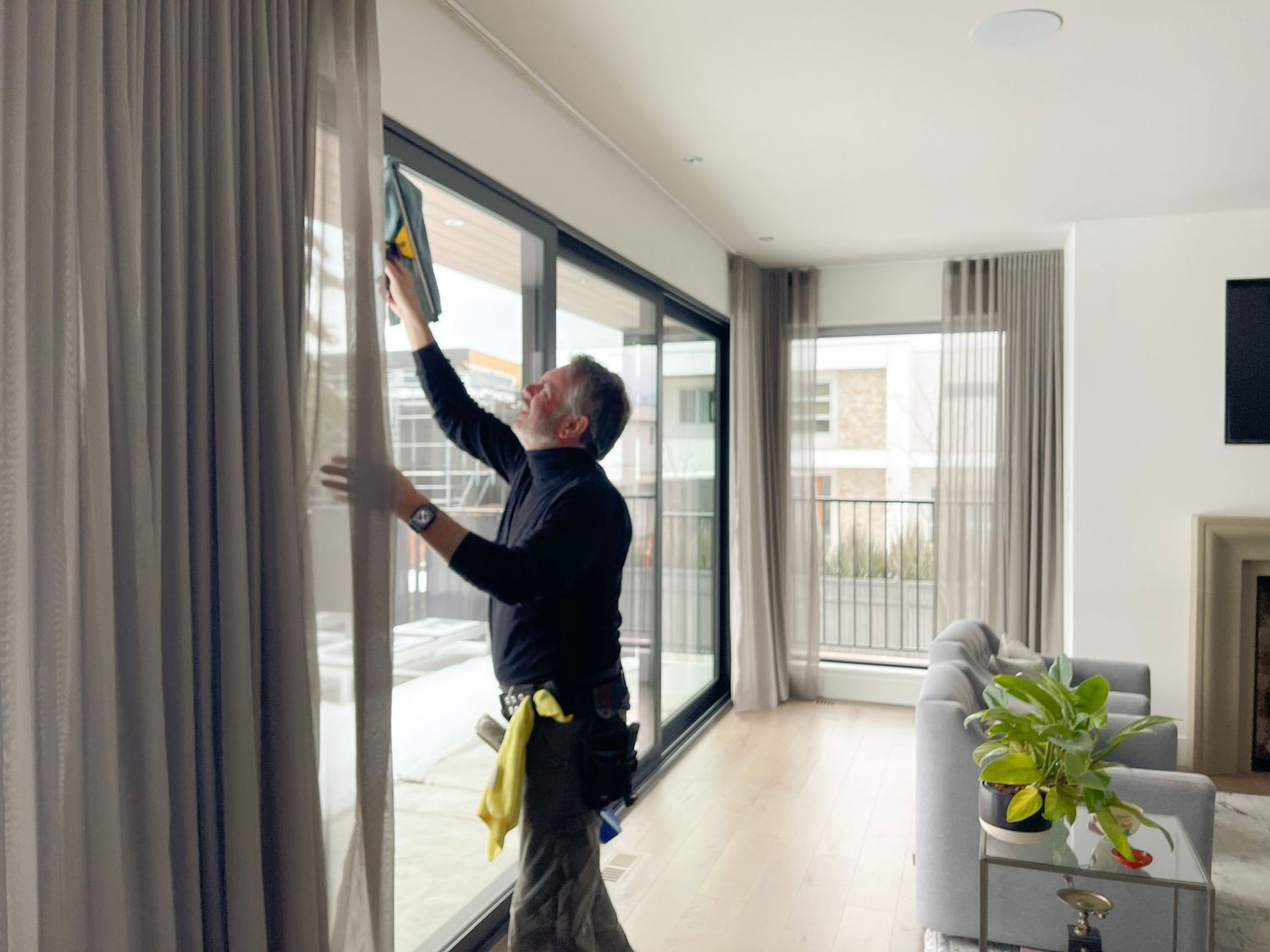 Summerland window cleaner.  Professional window cleaning.