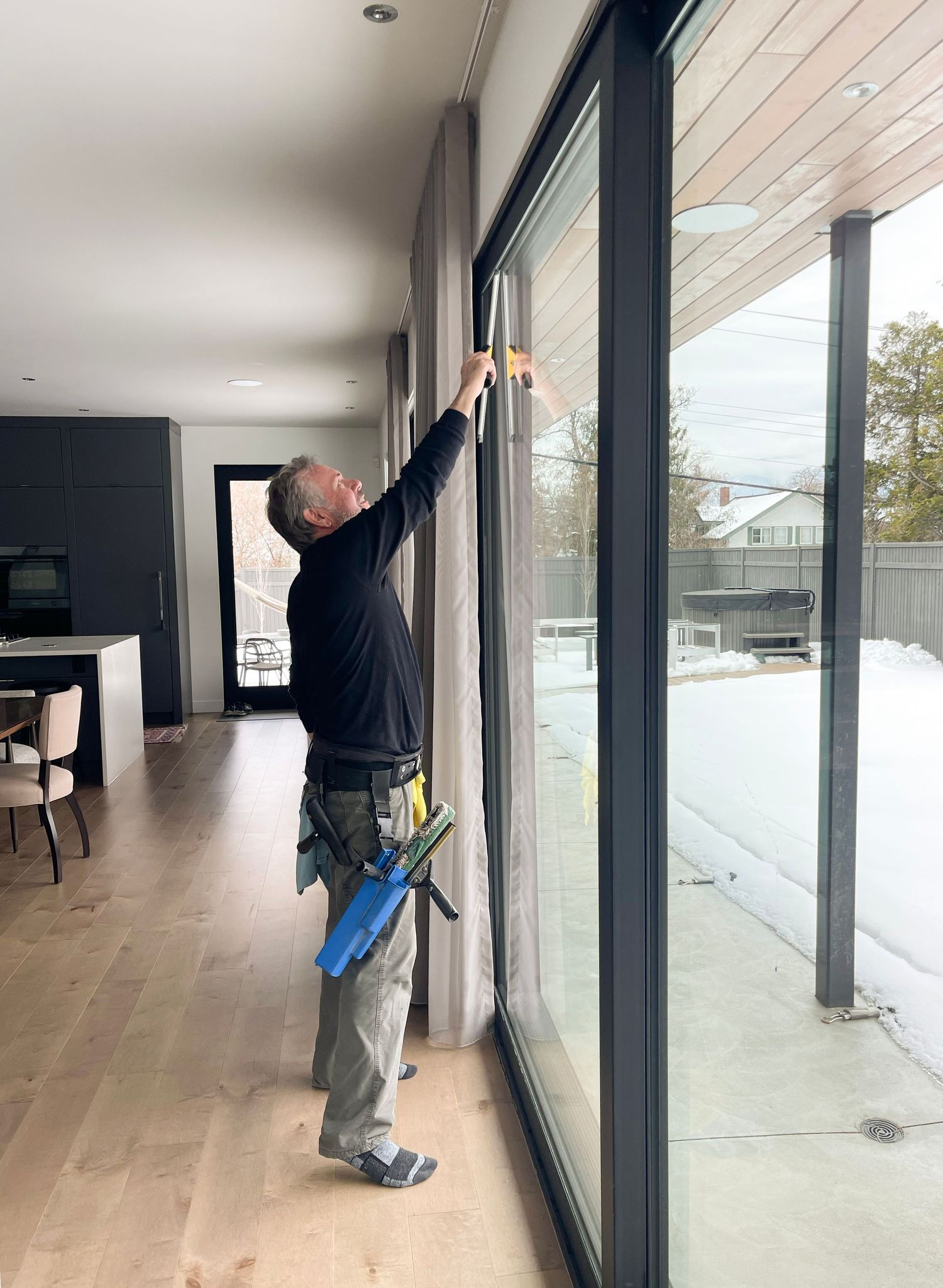 Penticton window cleaner.  Professional window cleaning.