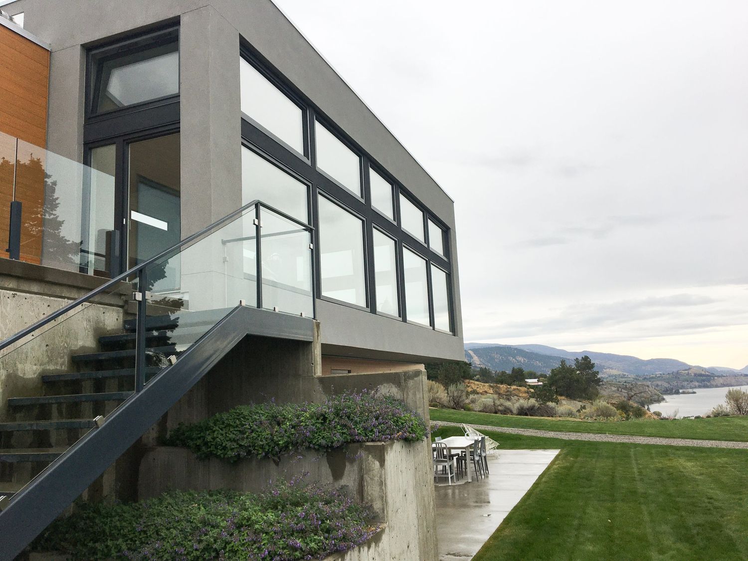Summerland and Penticton window cleaning.  South Okanagan window cleaning.  Post construction window cleaning.