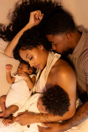 Dallas newborn photographer that provides a luxury in-home client experience.