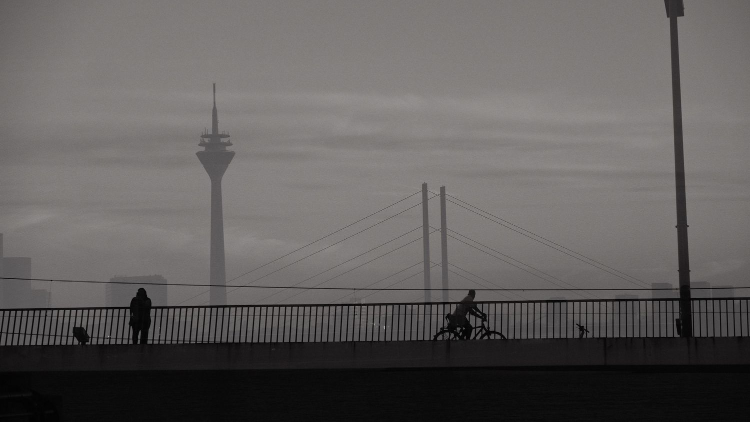 Street Photography - Germany - Dusseldorf bridge