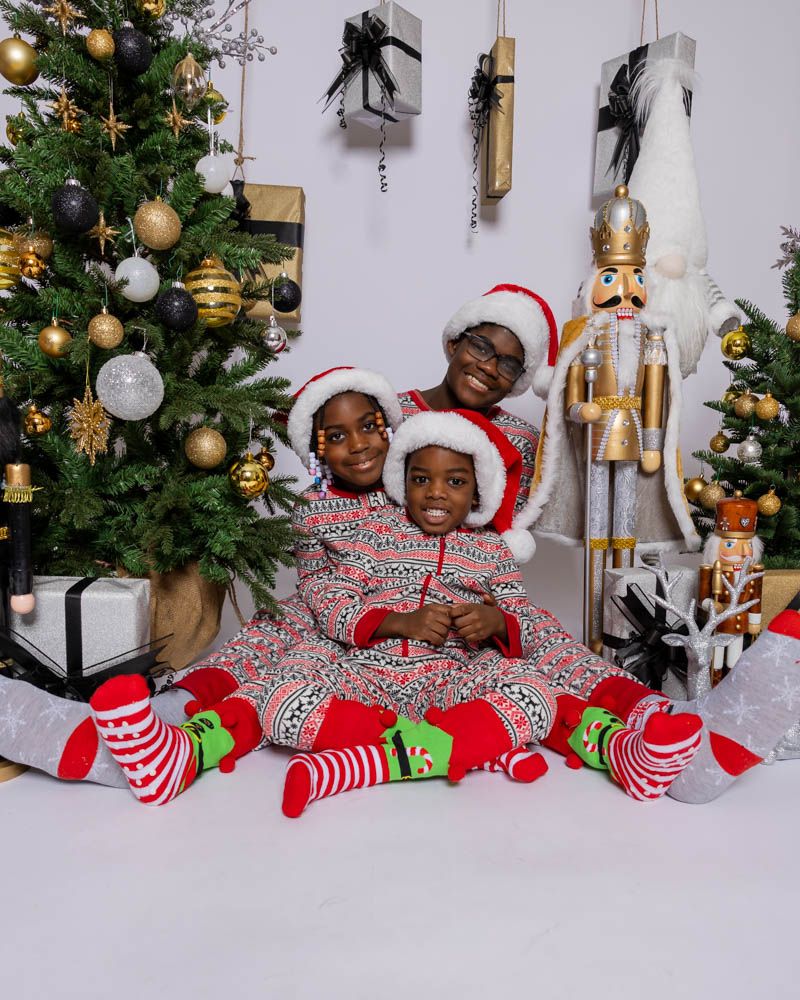 Holiday photoshoot for families in Toronto Mississauga Brampton Oakville