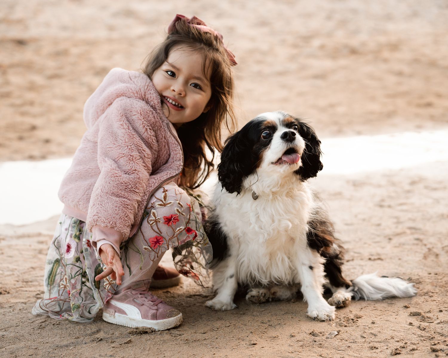 girl-and-her-cavalier-during-a-family-photoshoot-in-sydney
