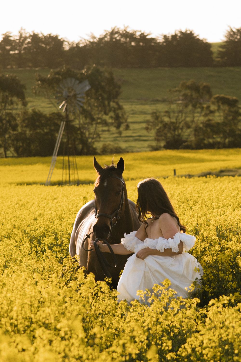 Cowgirl photoshoot, country photography, western portraits, cowboy boots, rustic, golden hour, country girl photos, Melbourne photographer