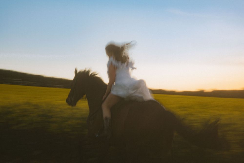 Cowgirl photoshoot, country photography, western portraits, cowboy boots, rustic, golden hour, country girl photos, Melbourne photographer