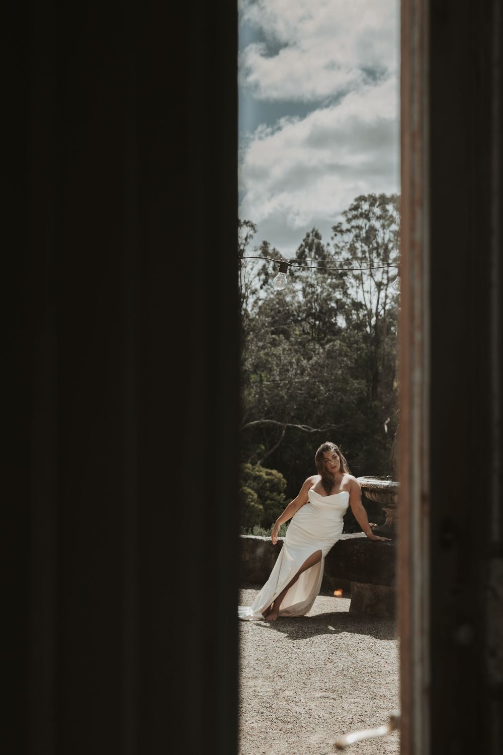 Melbourne wedding photographer, romantic wedding photography, candid wedding moments, timeless bridal portraits, natural wedding photos