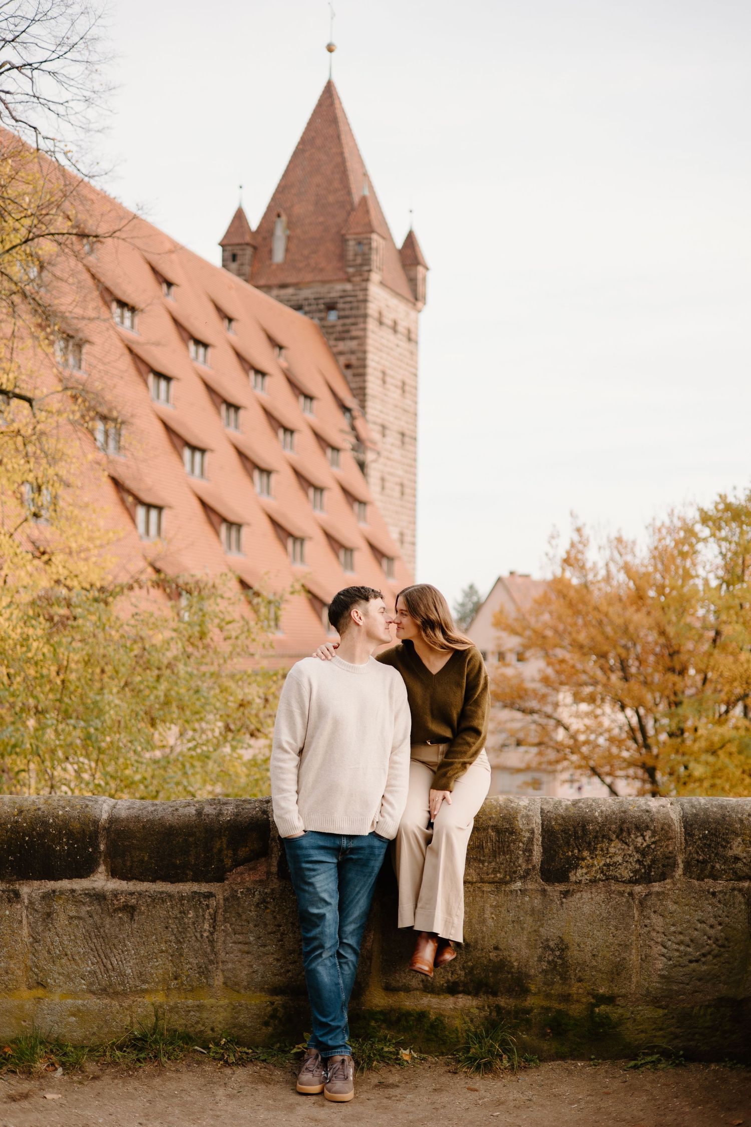 Couples Photographer Nuremberg, Engagement photos at the Nuremberg Imperial Castle, Engagement photography Nuremberg, Vow exchange Nuremberg