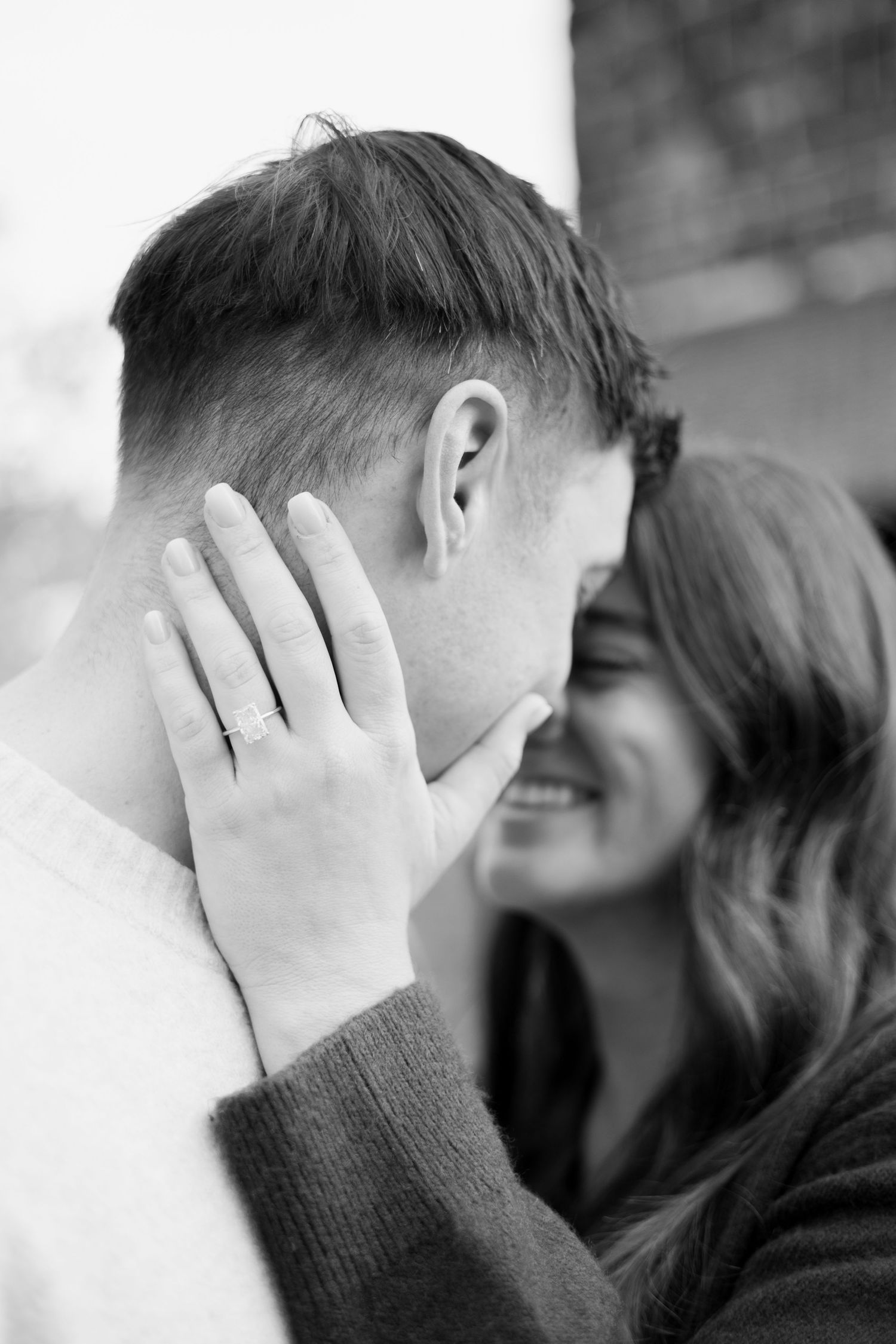 Paarshooting Nurnberg, Couple kissing at the Nurnberg Imperial Castle, Engagement Photos, Couples Photoshoot, Johanna Patton Photography