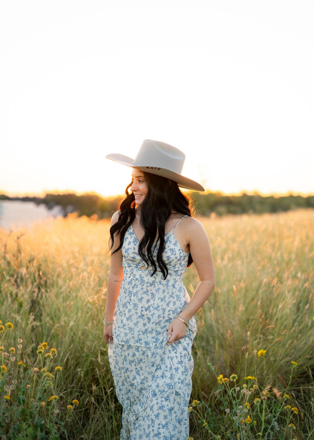 Self-portrait session in Fredricksburg, TX. Natural light, sunset light, candid moments, lifestyle photography, golden hour session.