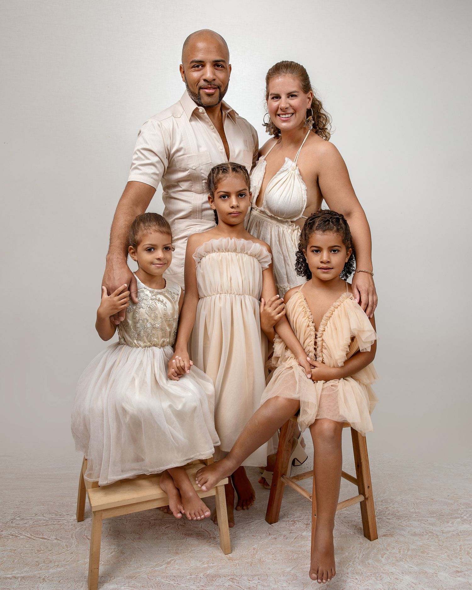 Premier Bonaire photographer Felicia Schuette – maternity, motherhood, boudoir, couples, lifestyle, business, flying dress, mini sessions.
