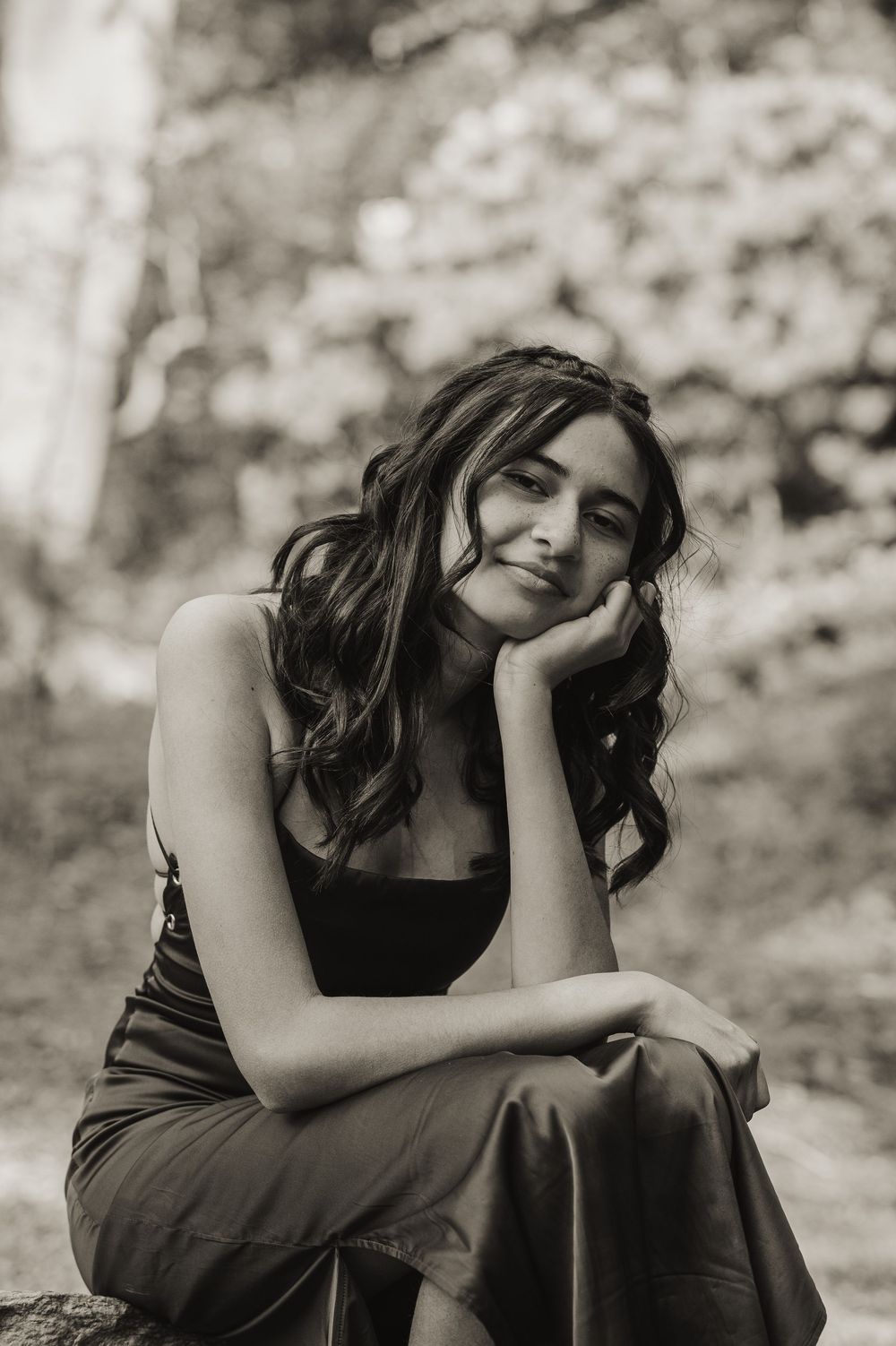 Elegant senior portraits in the gardens at Biltmore Estate in Asheville, North Carolina