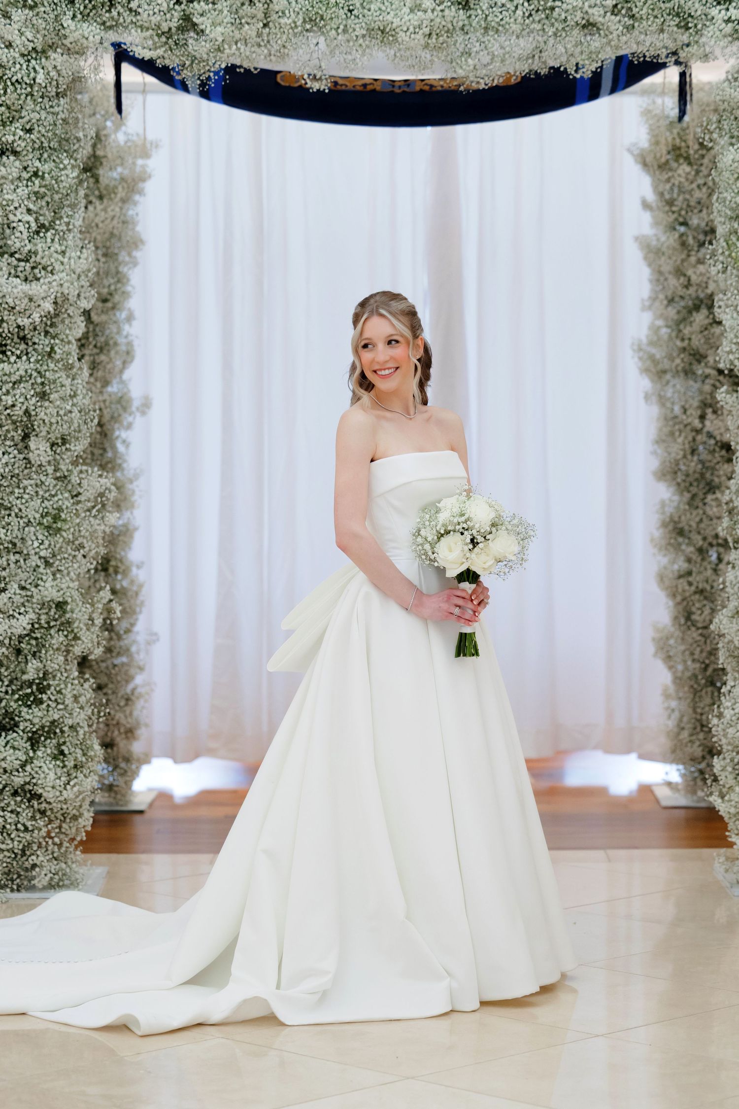 Bridal portrait at BallenIsles Country Club in Palm Beach, Florida during a wedding photographed by Tom Forrest of Ohio.