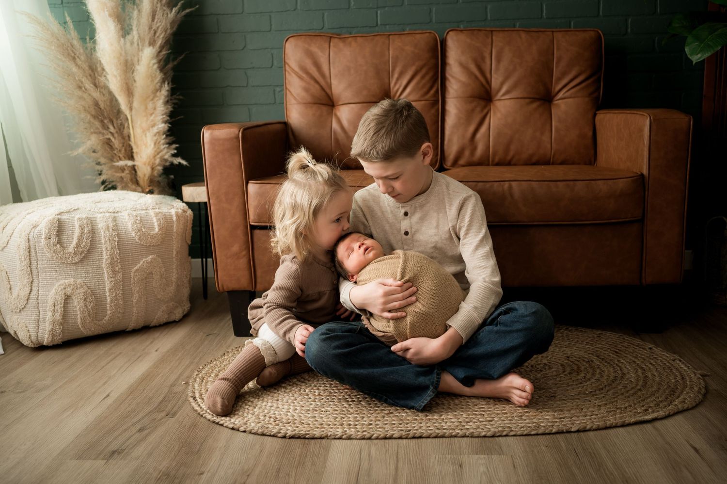 Newborn pictures taken by Dawn Kroening Photography located in Ponoka Alberta