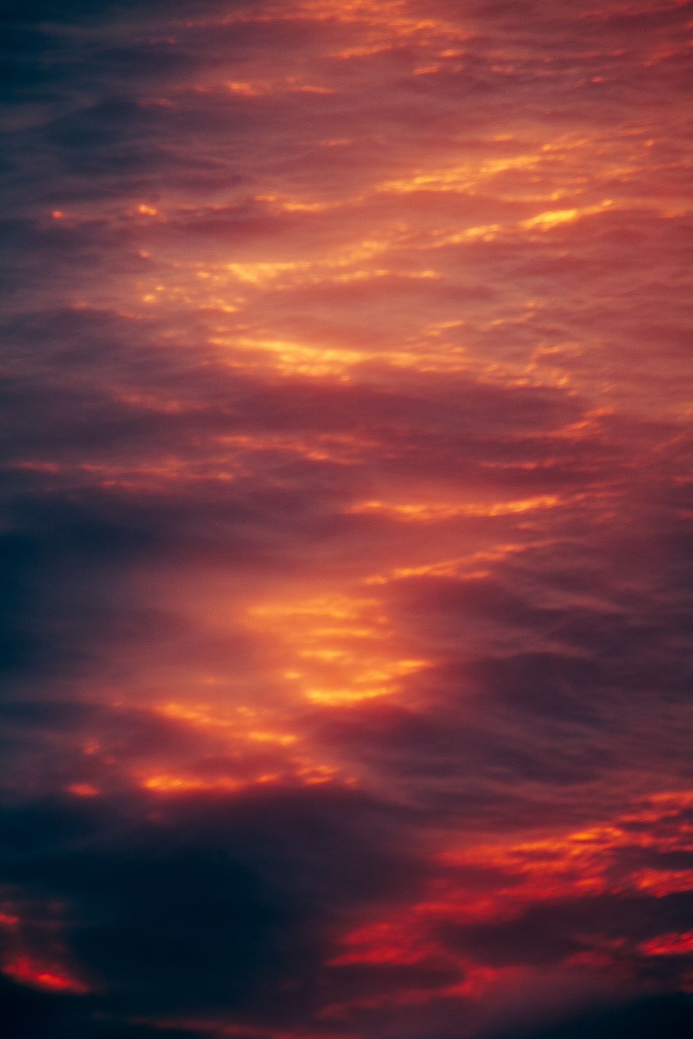 Red toned sea waves