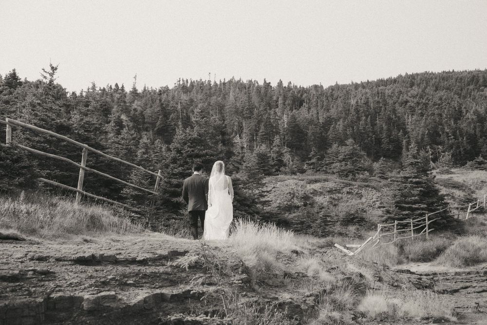 Wedding couple photos in Flatrock, captured by Newfoundland documentary style photographer Kaitlyn Yvette