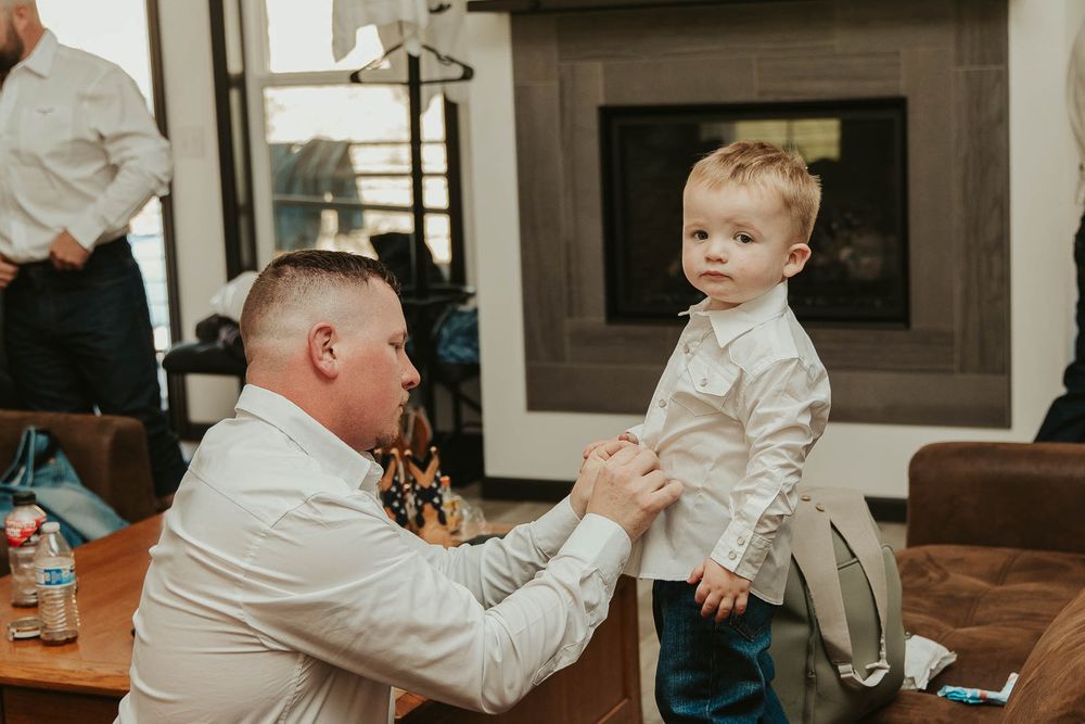 Timeless memories of a heartfelt wedding day at the American Homestead in Naches, WA. Photographed by a Yakima wedding photographer
