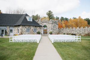 castle farms wedding set up