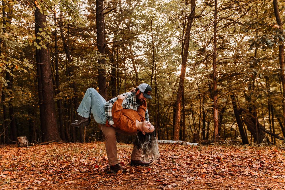 Fall engagement photography at Pikes Peak in Mcgregor Iowa