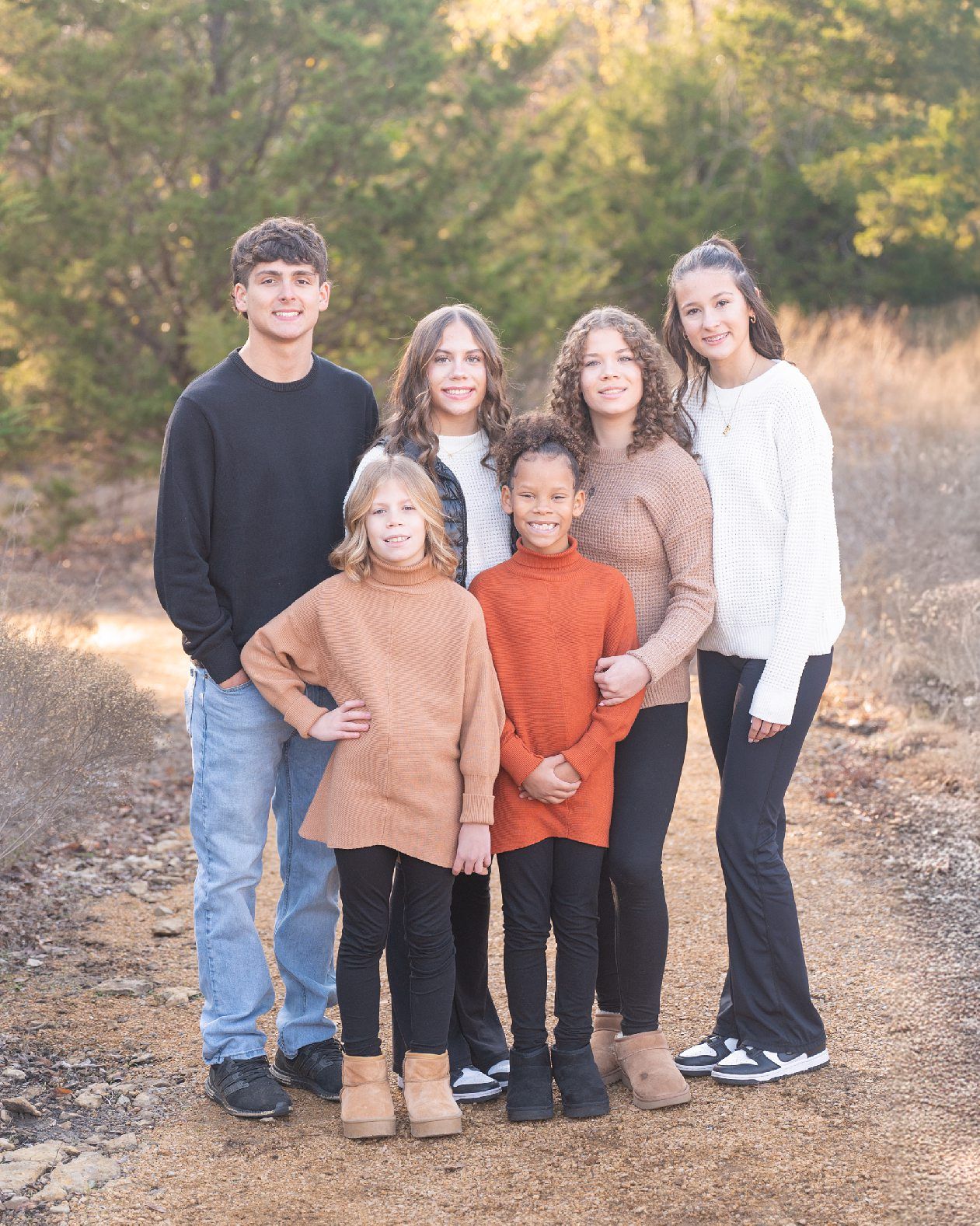 Family of 8 Late Fall Session with Evergreens by Bartlesville Photographer Kristi Bray