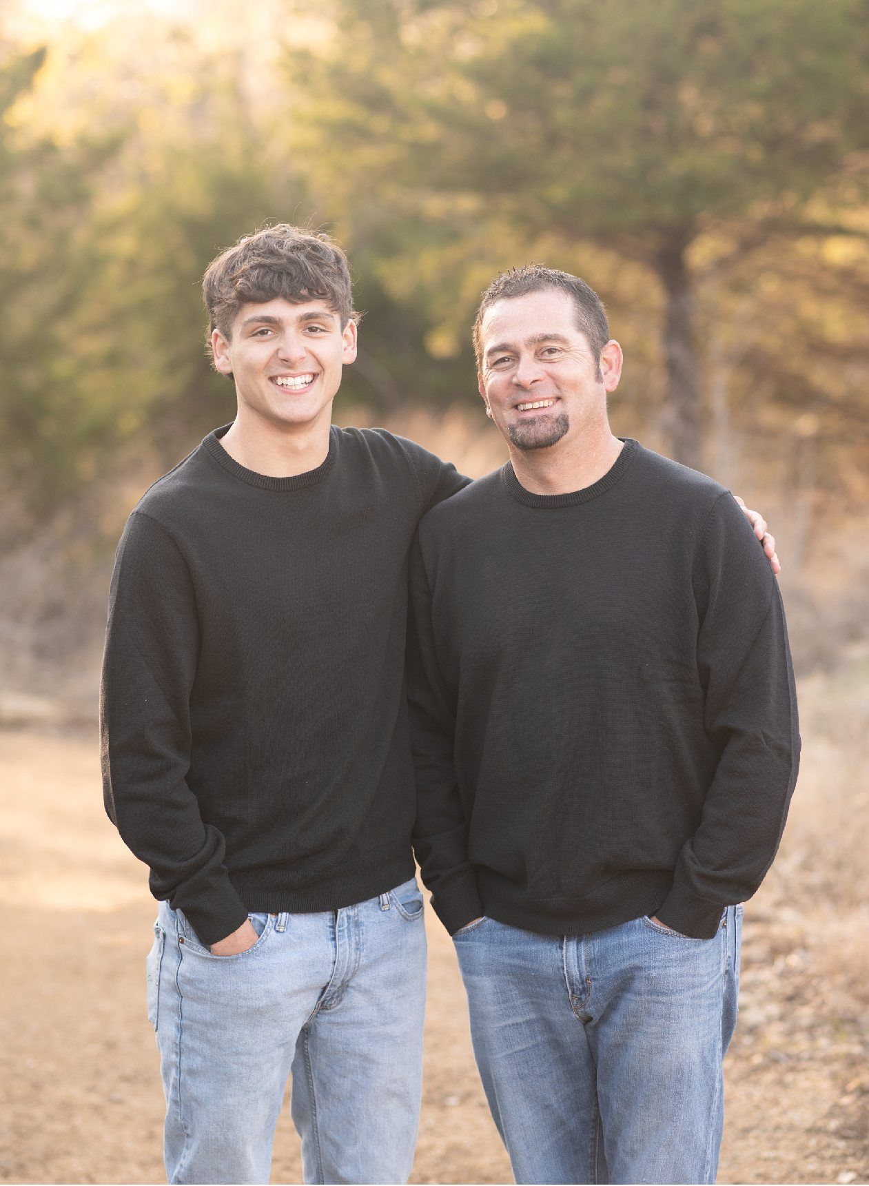 Family of 8 Late Fall Session with Evergreens by Bartlesville Photographer Kristi Bray