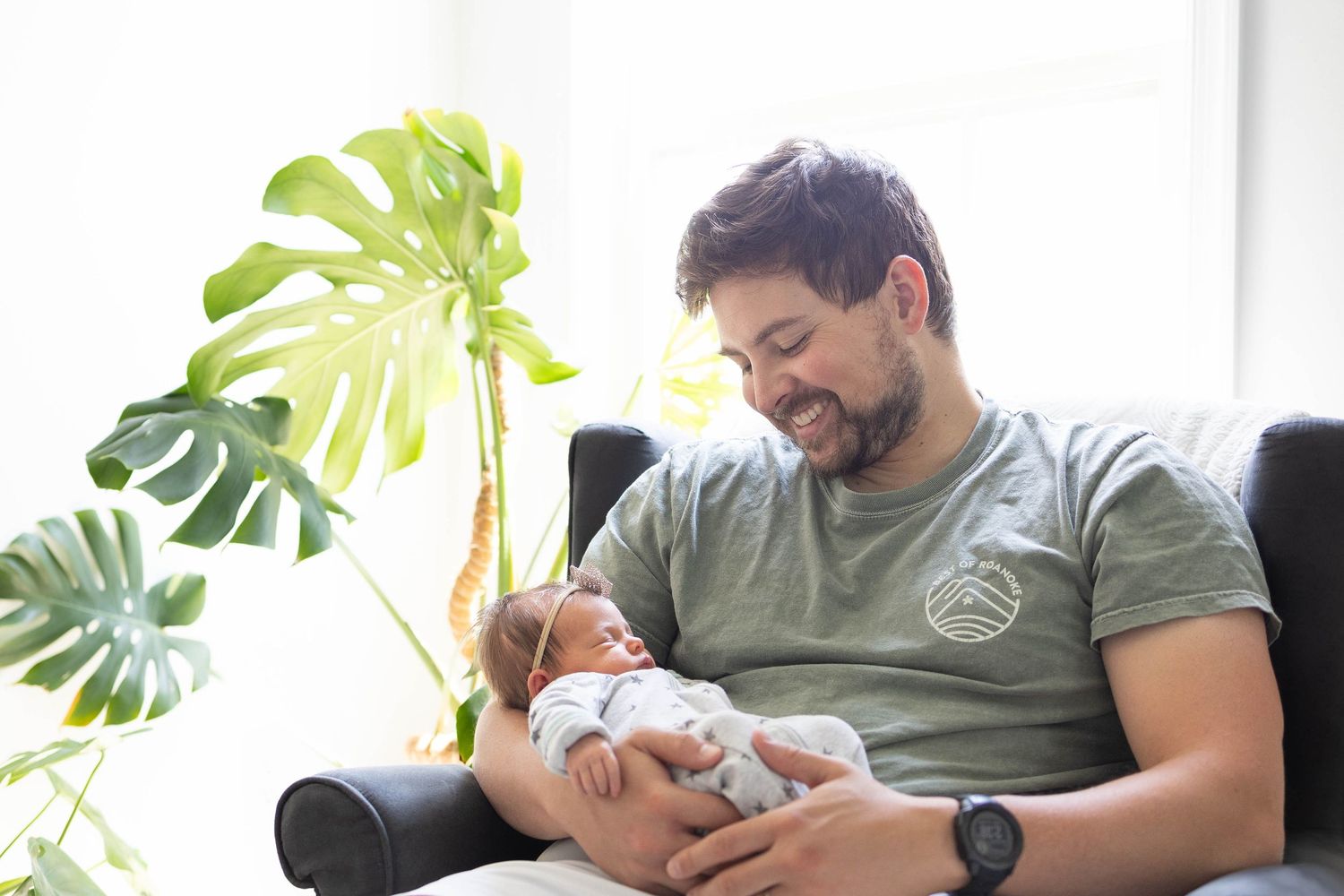 Photo of Dan Seymour of Seymour Photography and his family.
