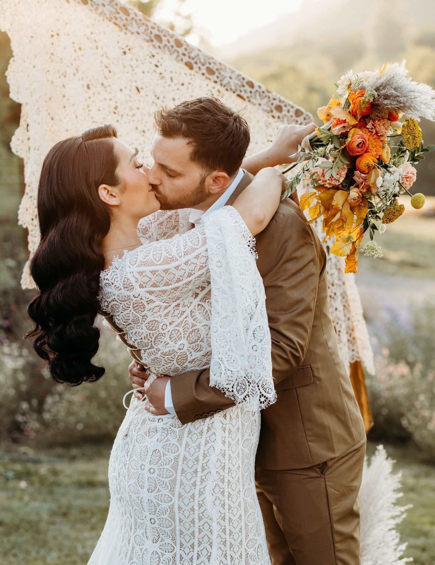 Bride and groom poses  | Breanna Watts Photography