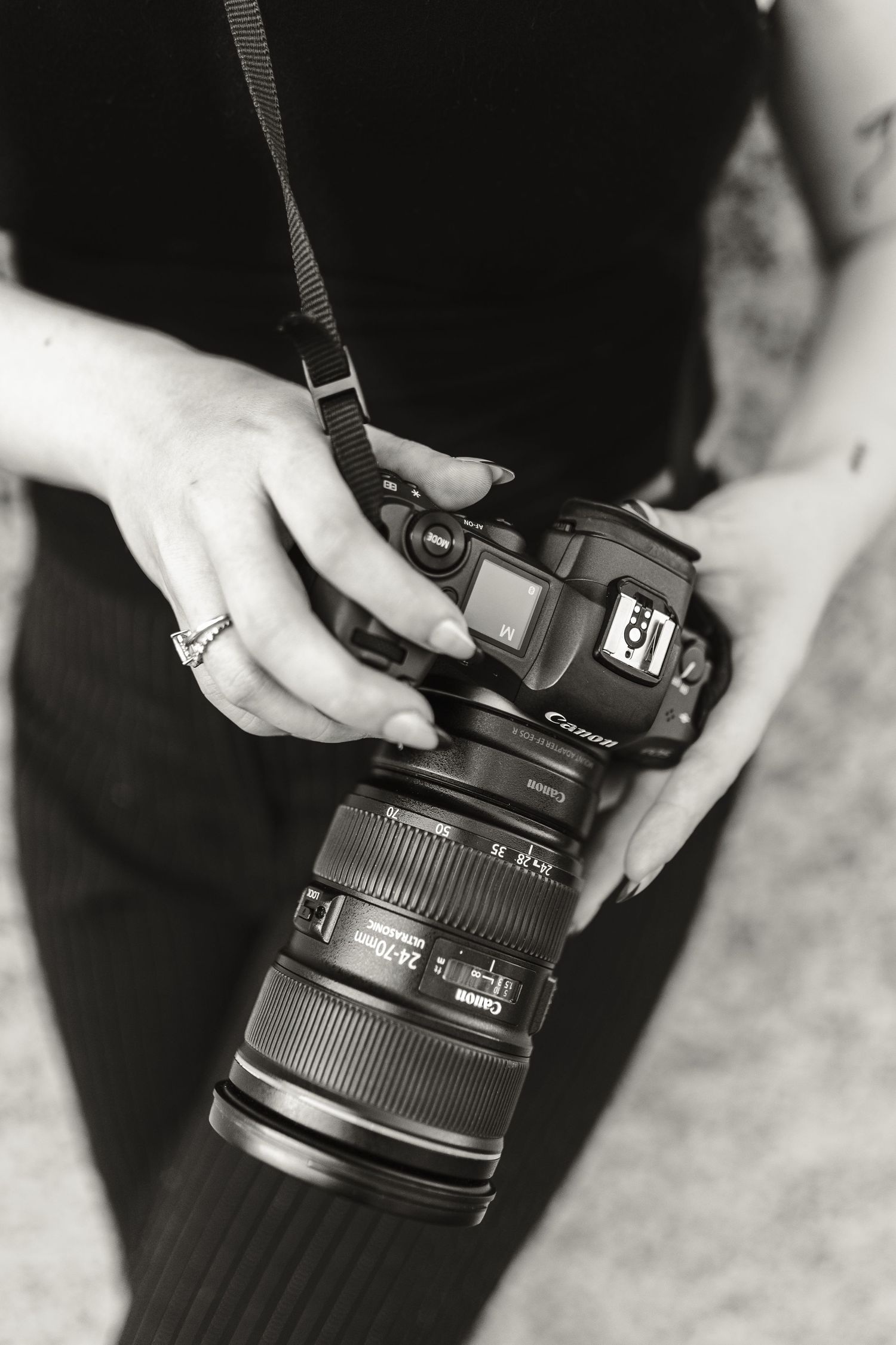 Des Moines, Iowa wedding and senior photo photographer