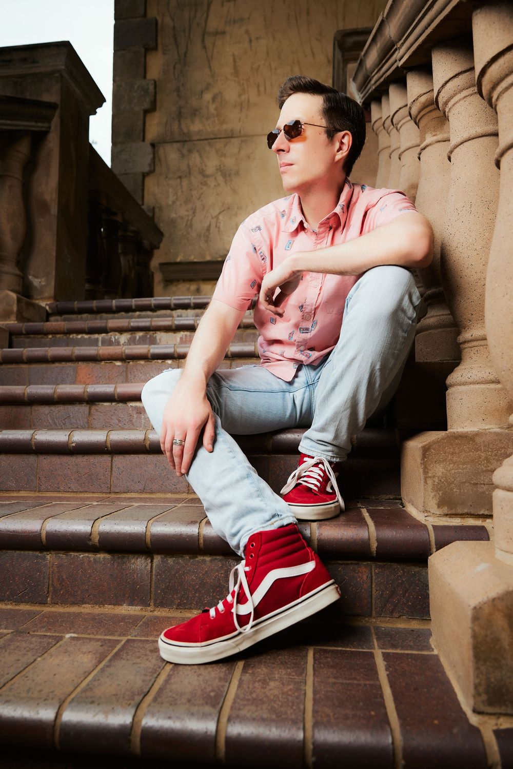 80s fashion revival, 90s inspired menswear, fashion photographer portfolio, tailored menswear photography, modern retro aesthetic
men’s edit