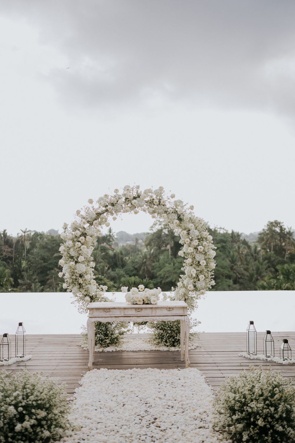 Luxury resort wedding photoshoot at Adiwana Bisma Bali.