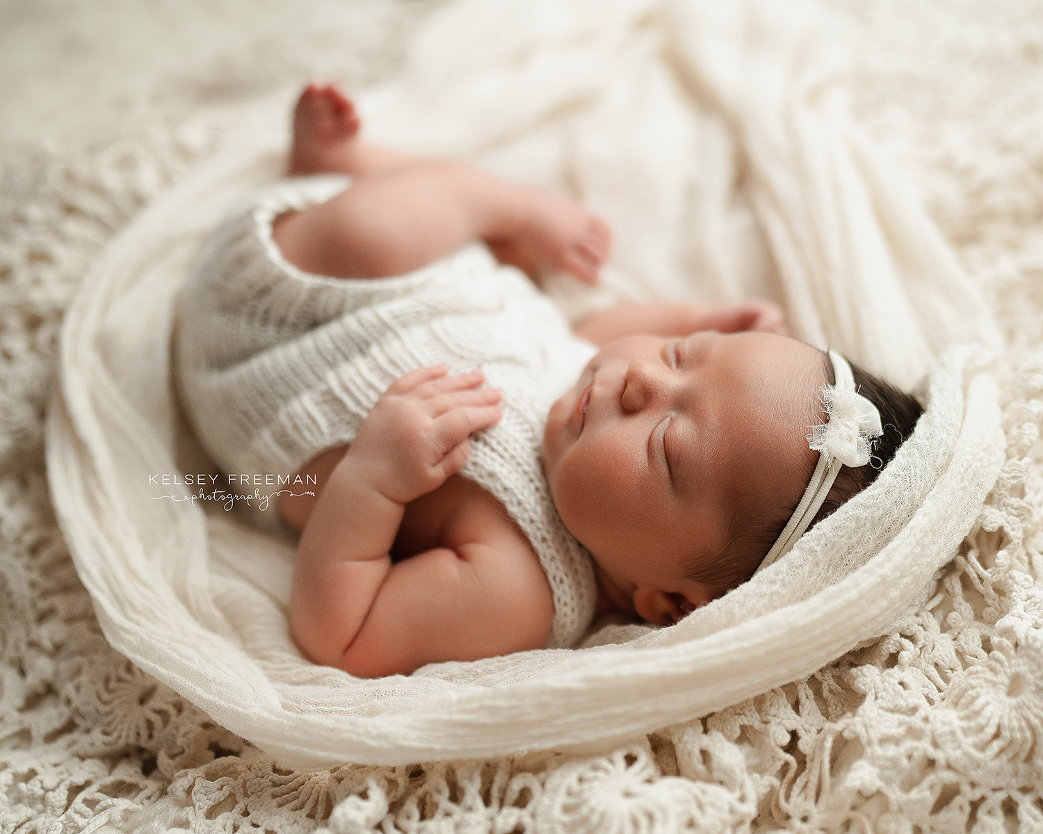 Newborn, maternity, & family photography studio located in between Atlanta, Georgia and Birmingham, Alabama with full service photo studio.